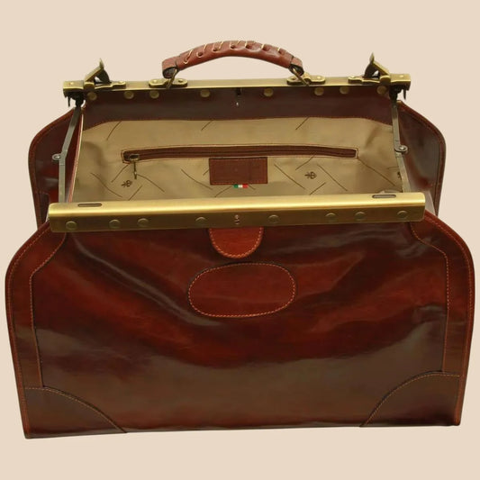 Leather "Old America" Bag (Medium) - Image 2 | Bufalo d'Oro
