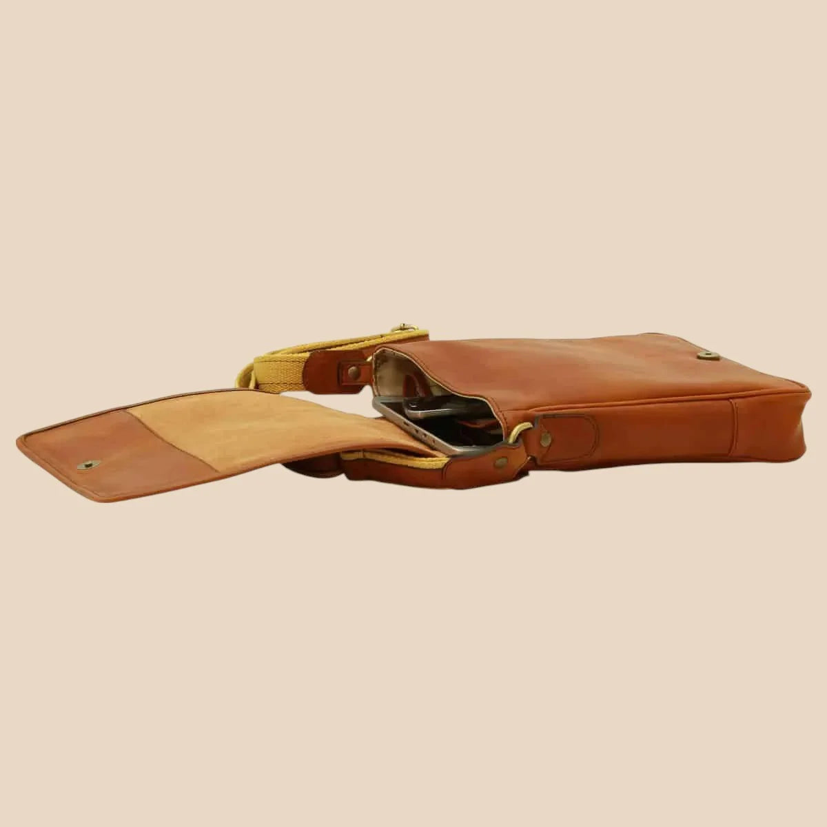 Soft Calfskin Leather Satchel Bag - Image 3 | Bufalo d'Oro