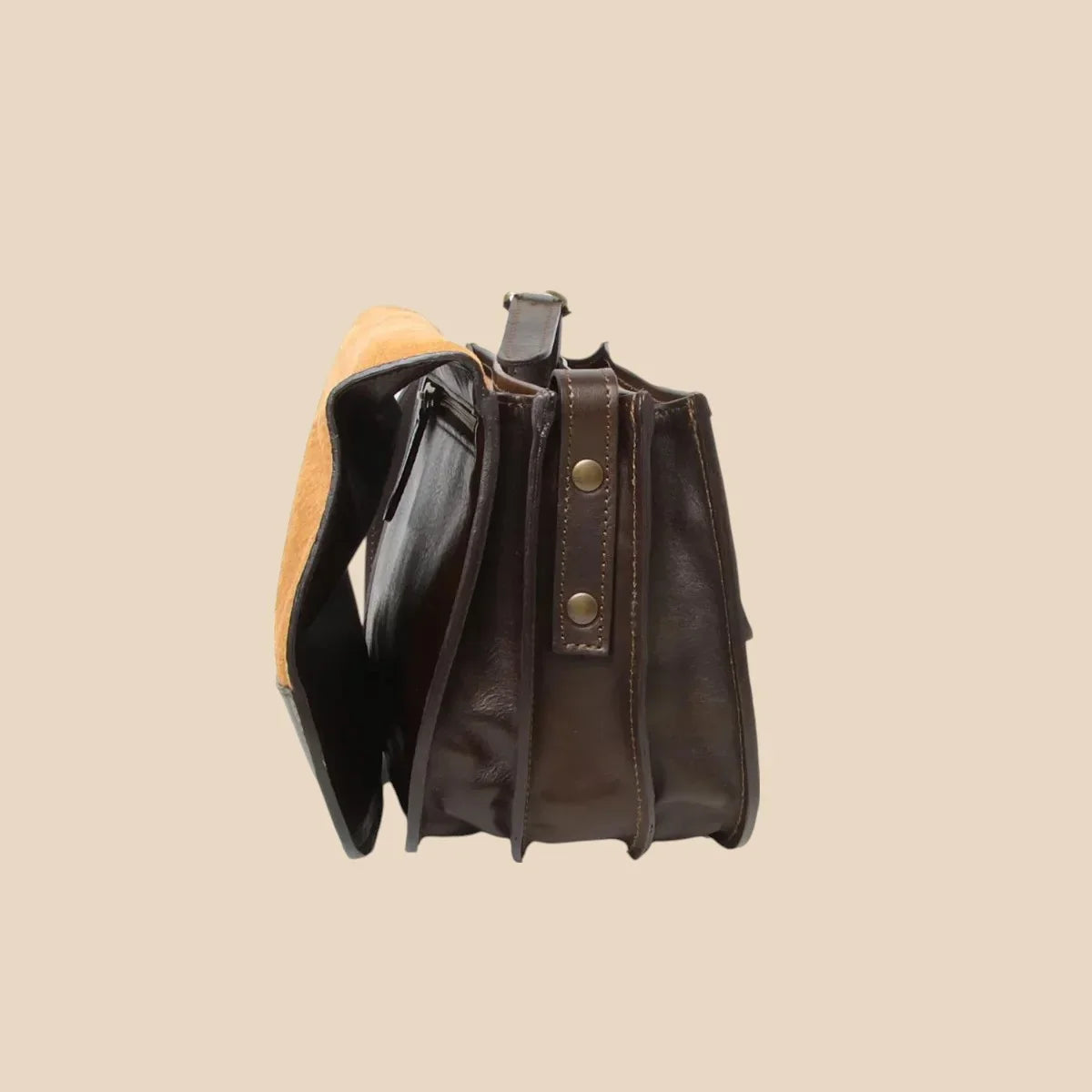 Women's Shoulder Bag in Full-Grain Calfskin - Image 22 | Bufalo d'Oro