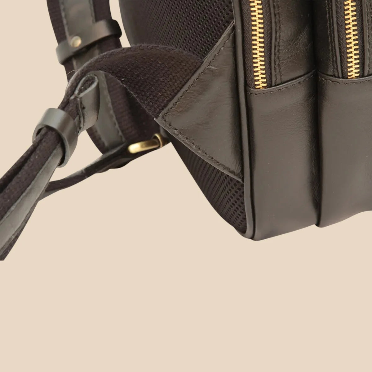 Leather Back Pack With Backside Troller Strap - Image 30 | Bufalo d'Oro