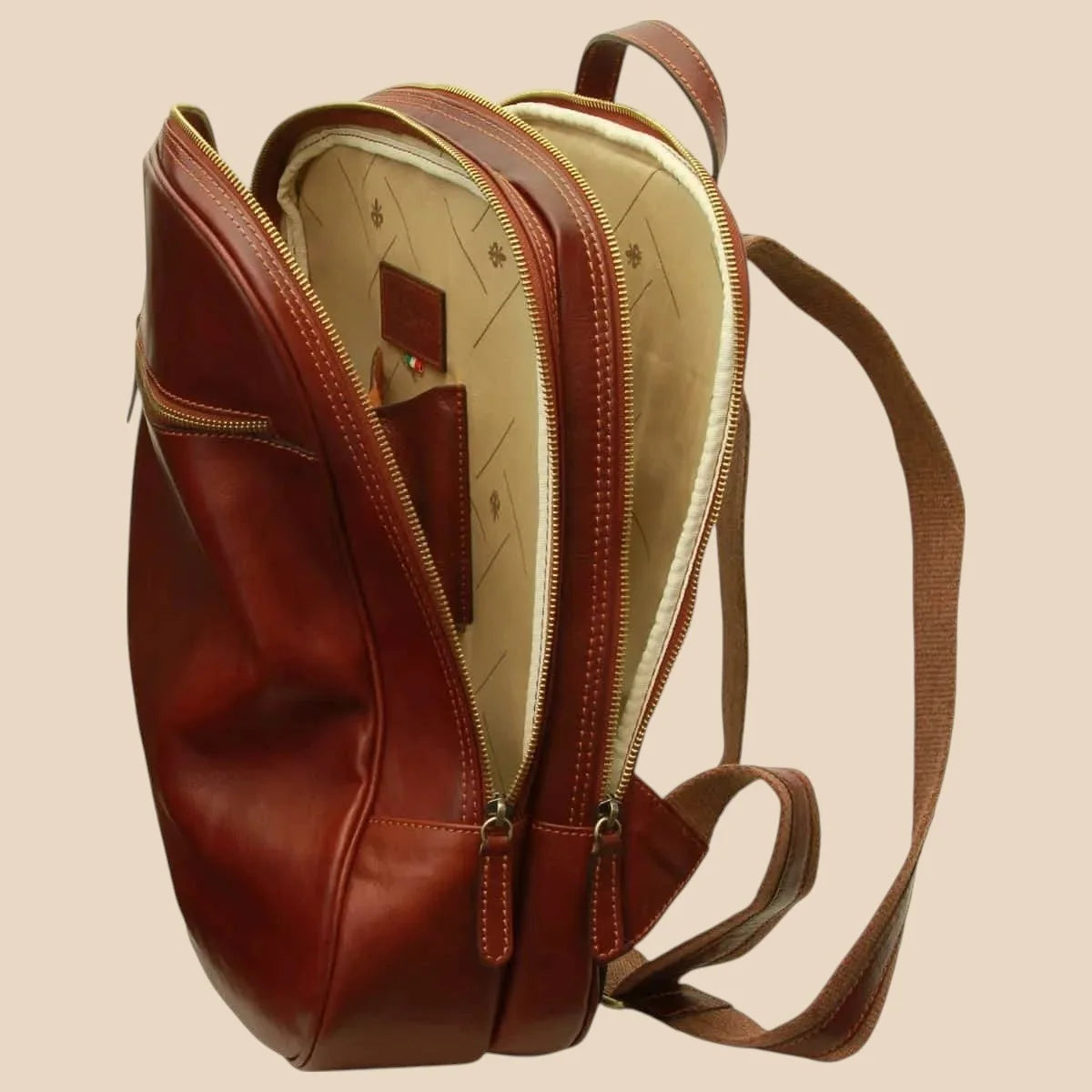 Leather Backpack With Exterior Zip Pockets - Image 8 | Bufalo d'Oro