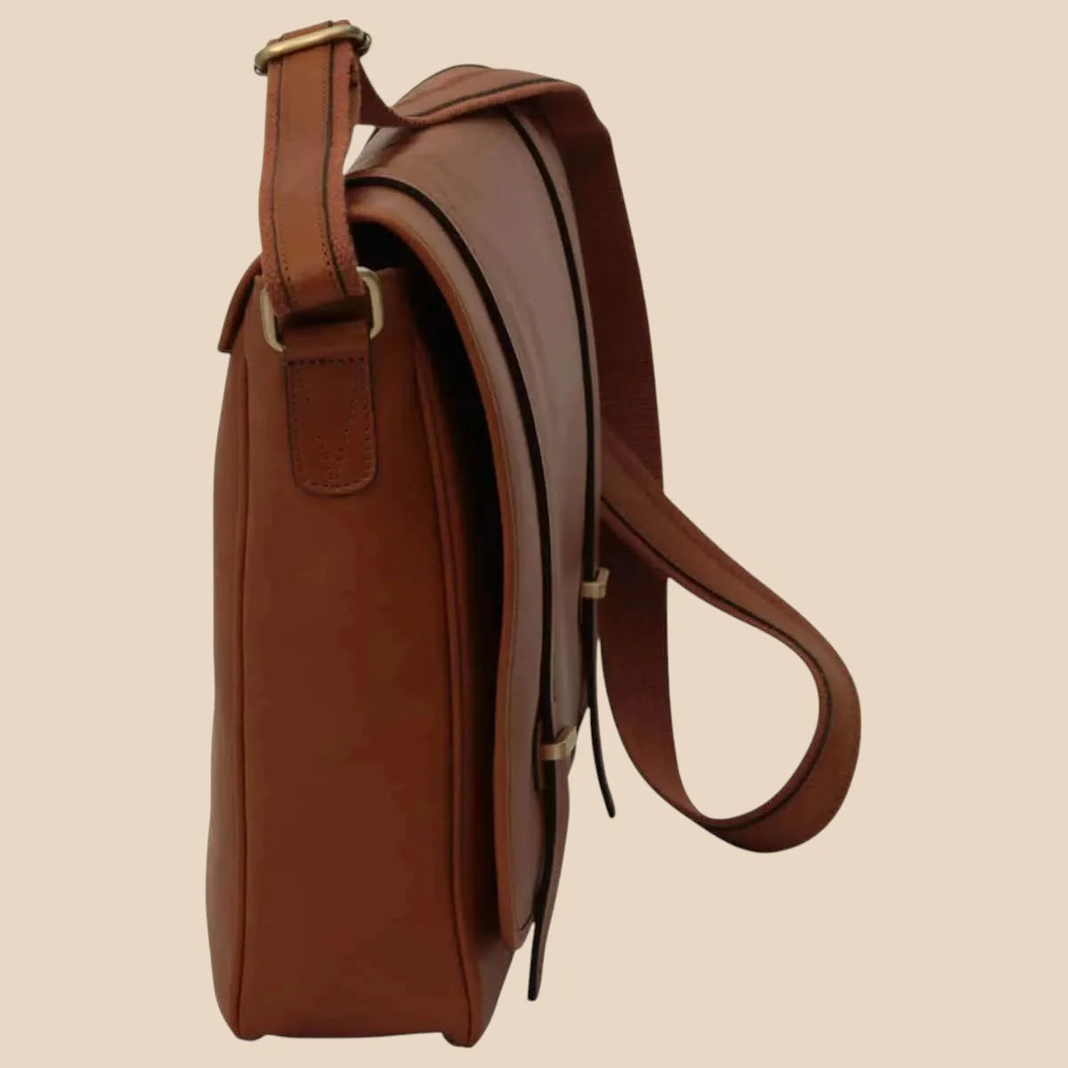 Large Leather Bag With Magnetic Closure - Image 14 | Bufalo d'Oro