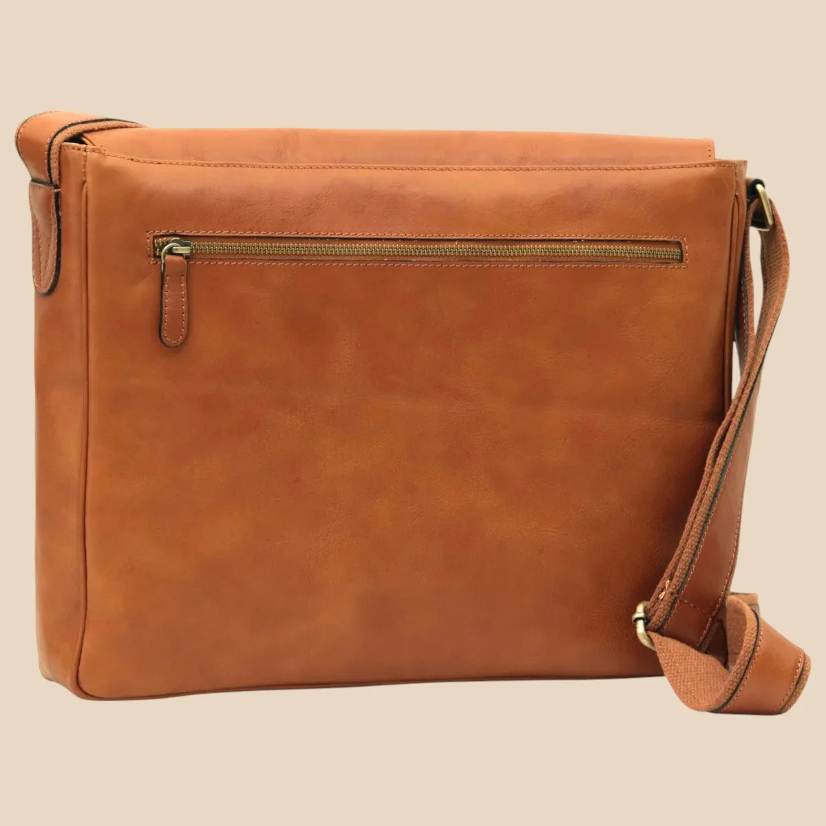 Cowhide Leather Messenger - Image 10 | Bufalo d'Oro