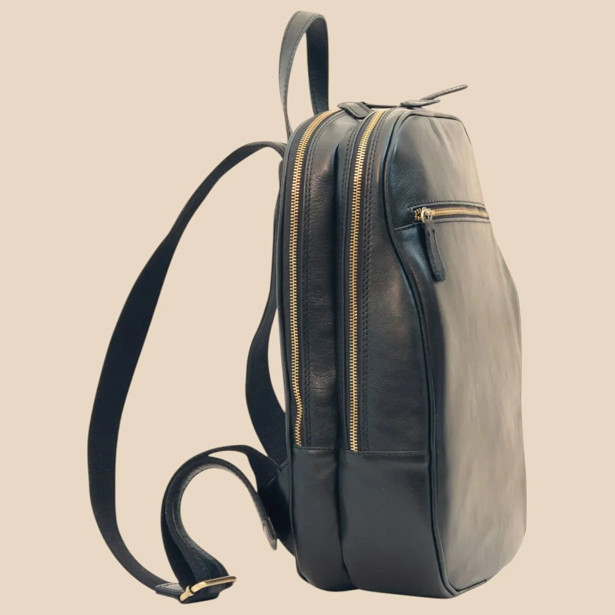 Leather Backpack With Exterior Zip Pockets - Image 17 | Bufalo d'Oro