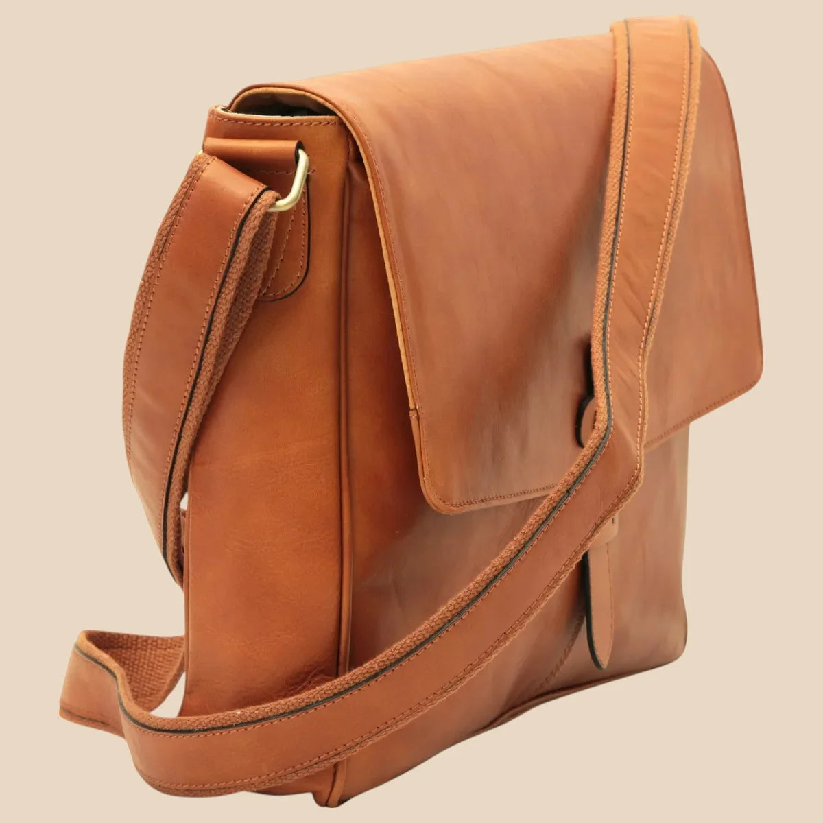 Cowhide Leather Messenger - Image 8 | Bufalo d'Oro