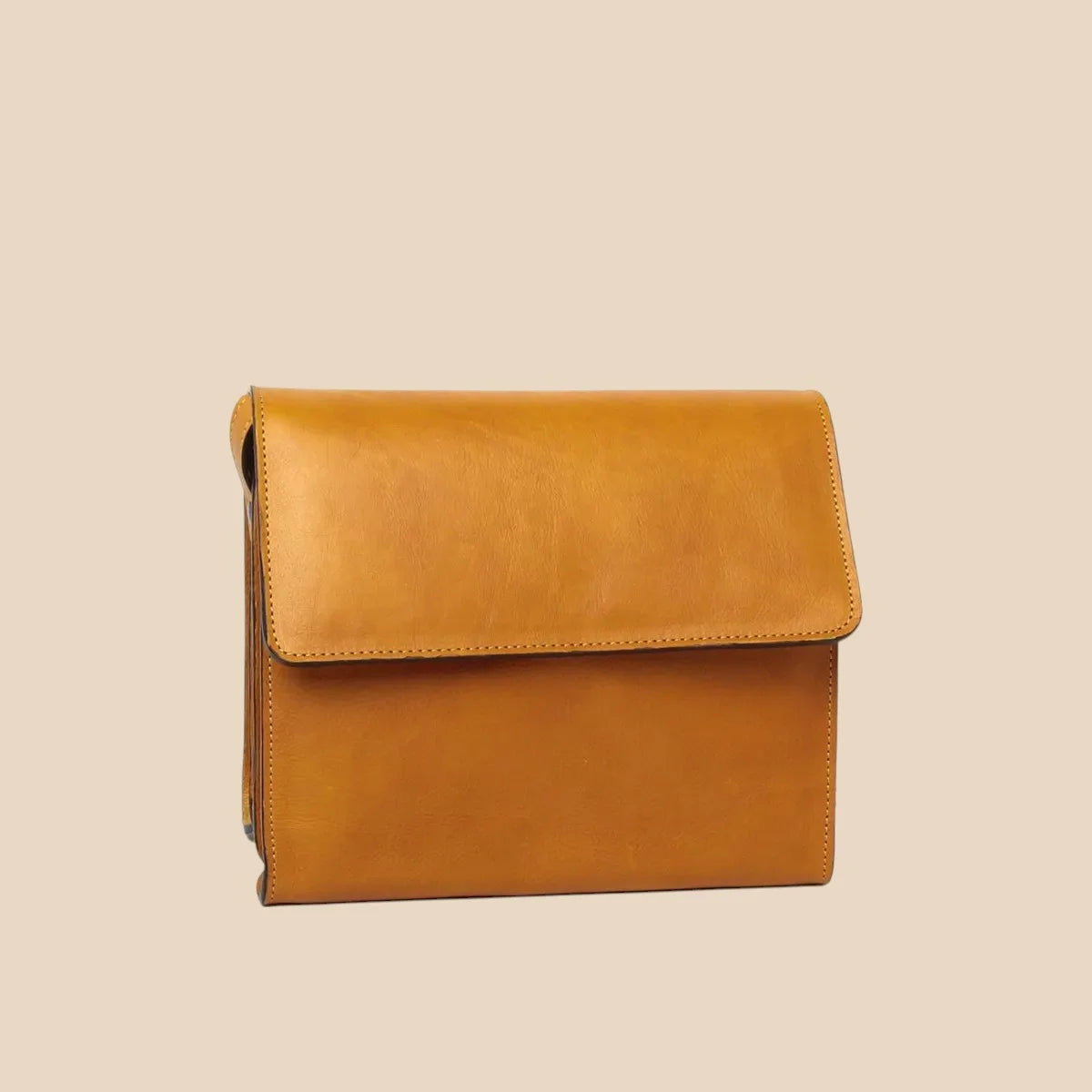 Calfskin Shoulder Bag - Image 8 | Bufalo d'Oro