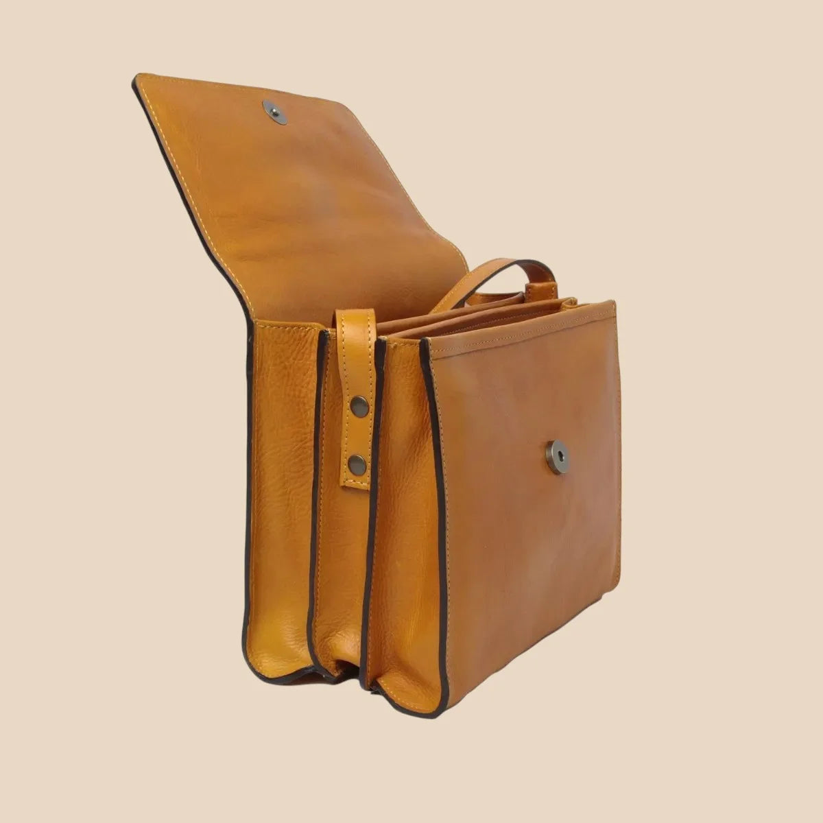 Calfskin Shoulder Bag - Image 17 | Bufalo d'Oro