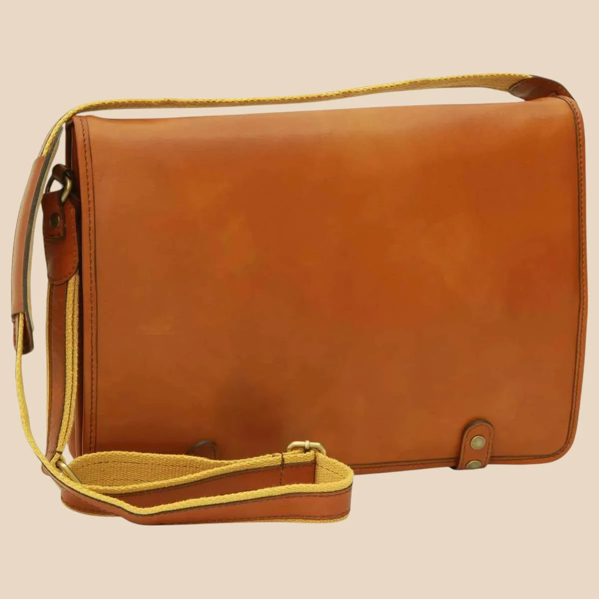 Calfskin Leather Messenger Bag - Image 15 | Bufalo d'Oro
