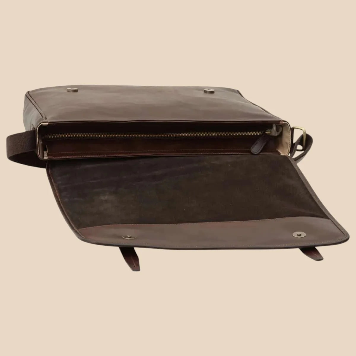 Large Leather Bag With Magnetic Closure - Image 12 | Bufalo d'Oro