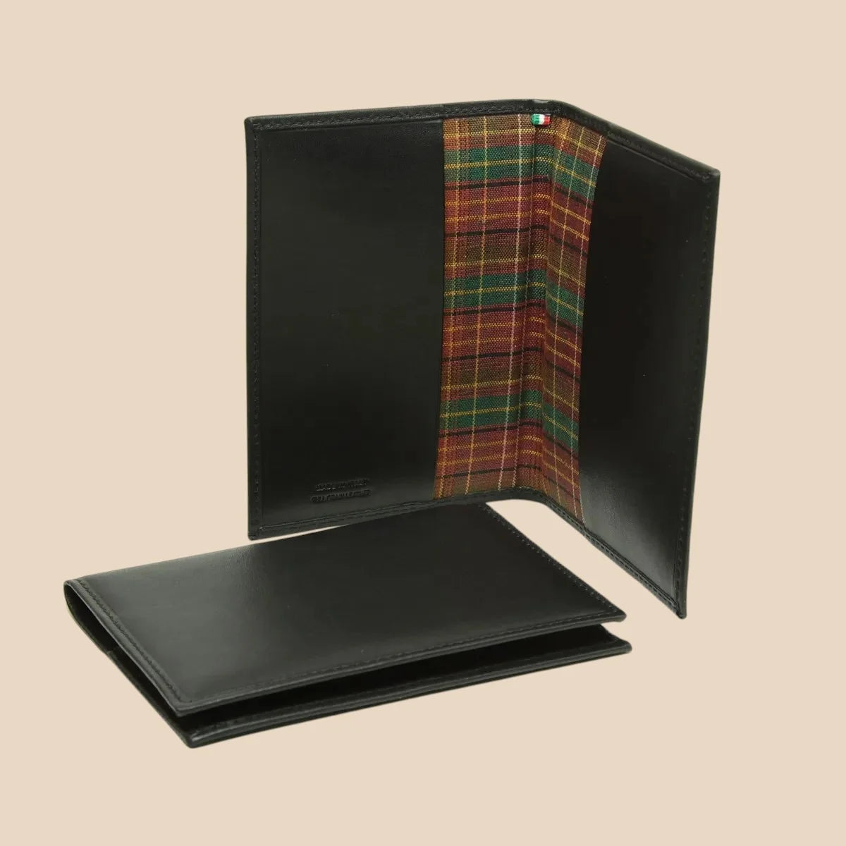 Leather Passport Holder - Image 3 | Bufalo d'Oro