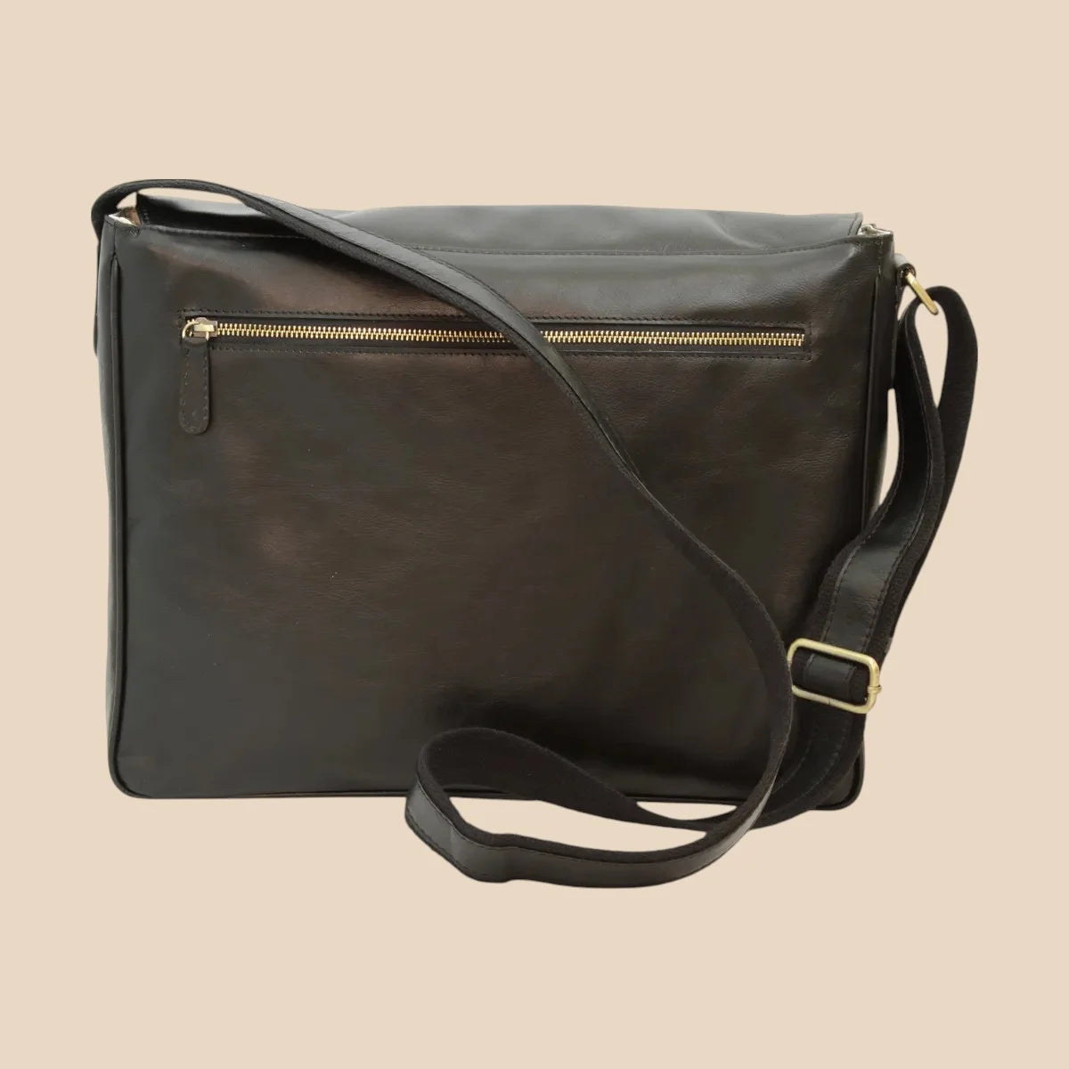 Cowhide Leather Messenger - Image 15 | Bufalo d'Oro