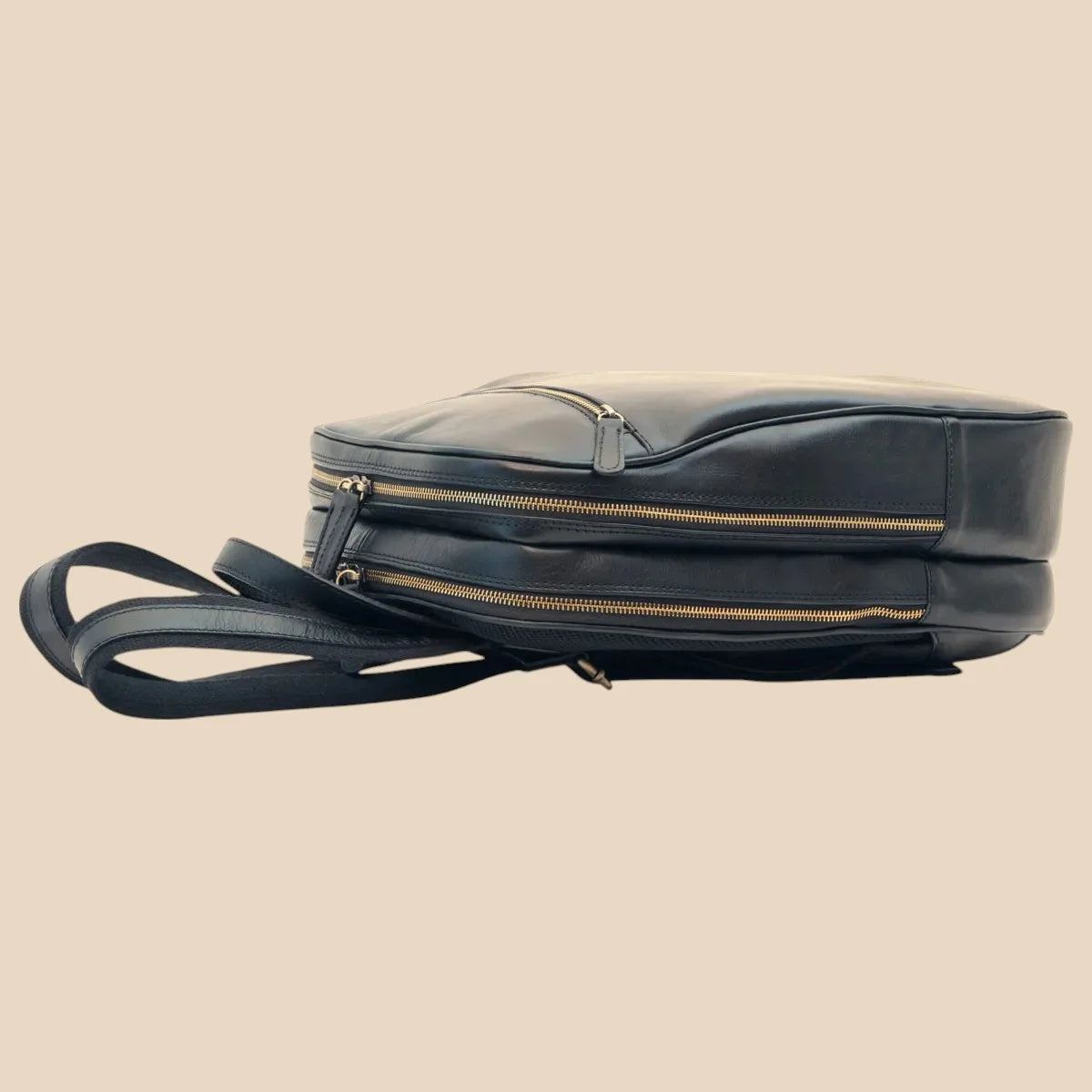 Leather Backpack With Exterior Zip Pockets - Image 9 | Bufalo d'Oro