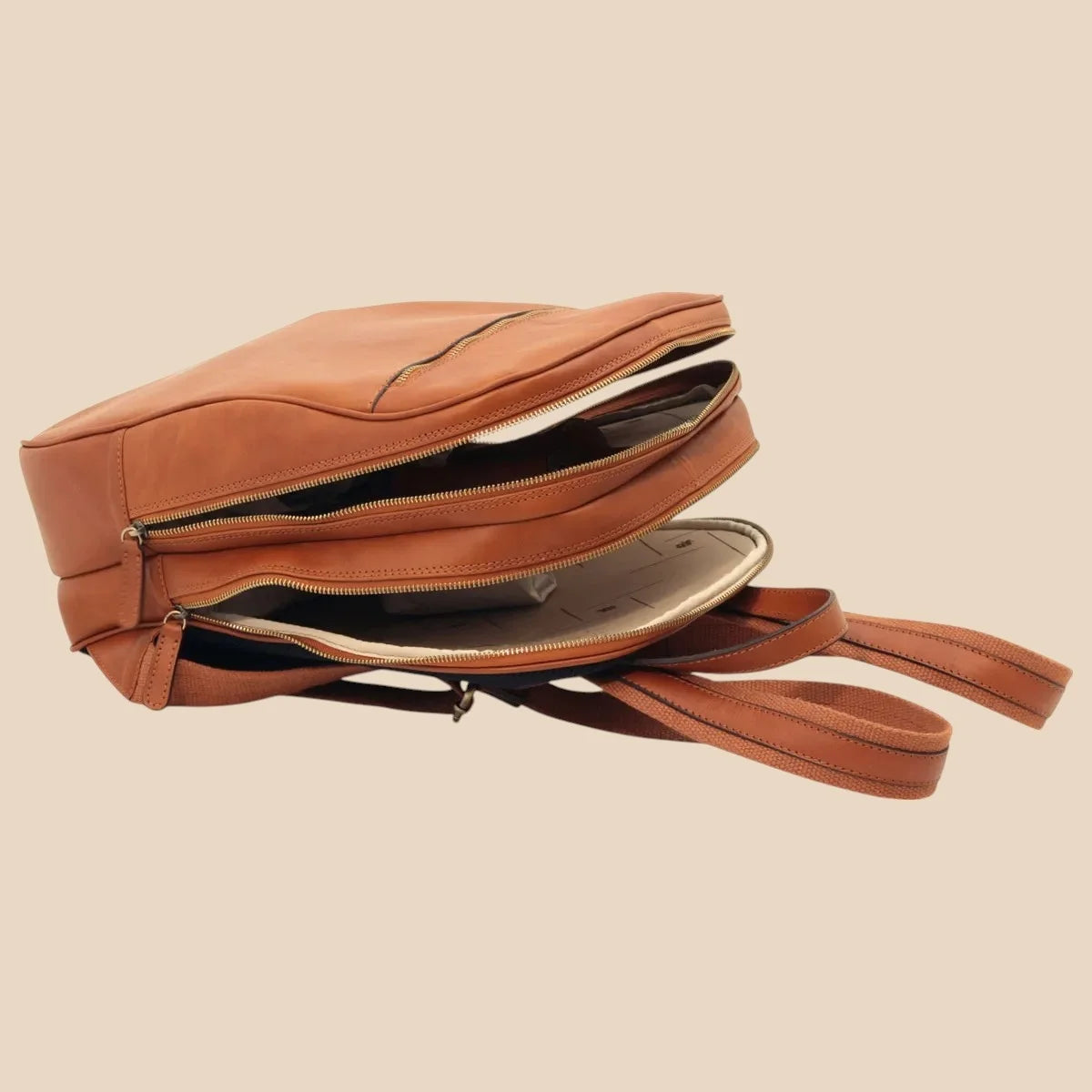 Leather Backpack With Exterior Zip Pockets - Image 14 | Bufalo d'Oro