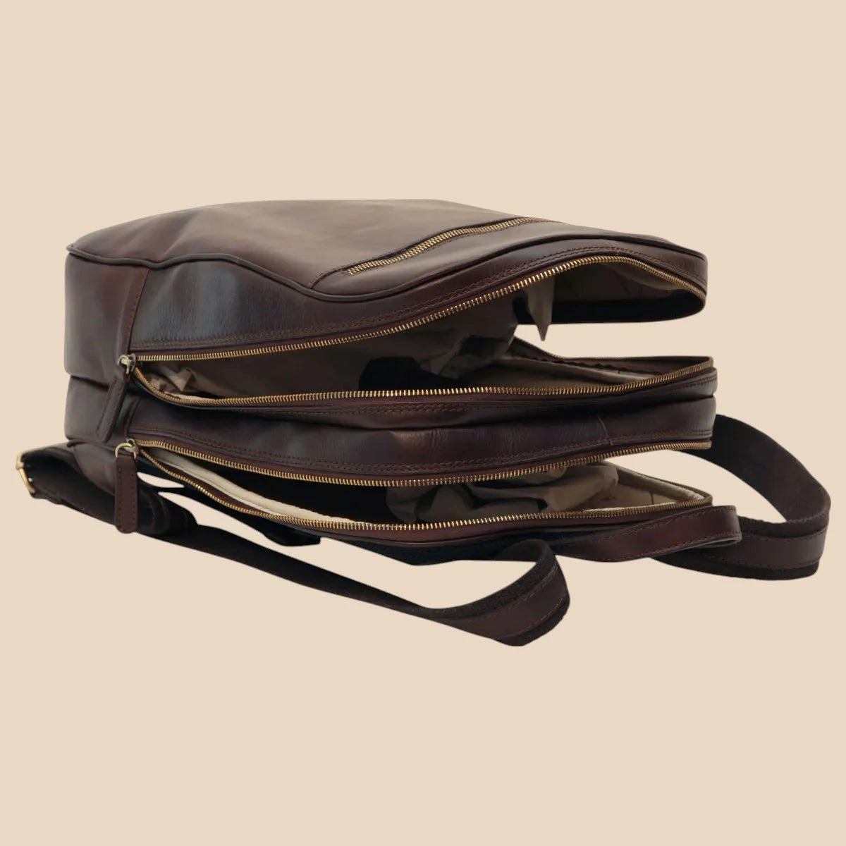 Leather Backpack With Exterior Zip Pockets - Image 10 | Bufalo d'Oro
