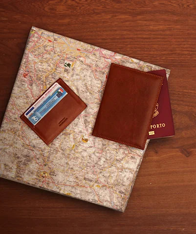 Passport Holders (TRAVEL)