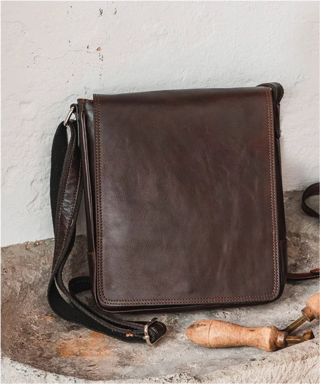 Luxury Shoulder Bags & Totes for Women
