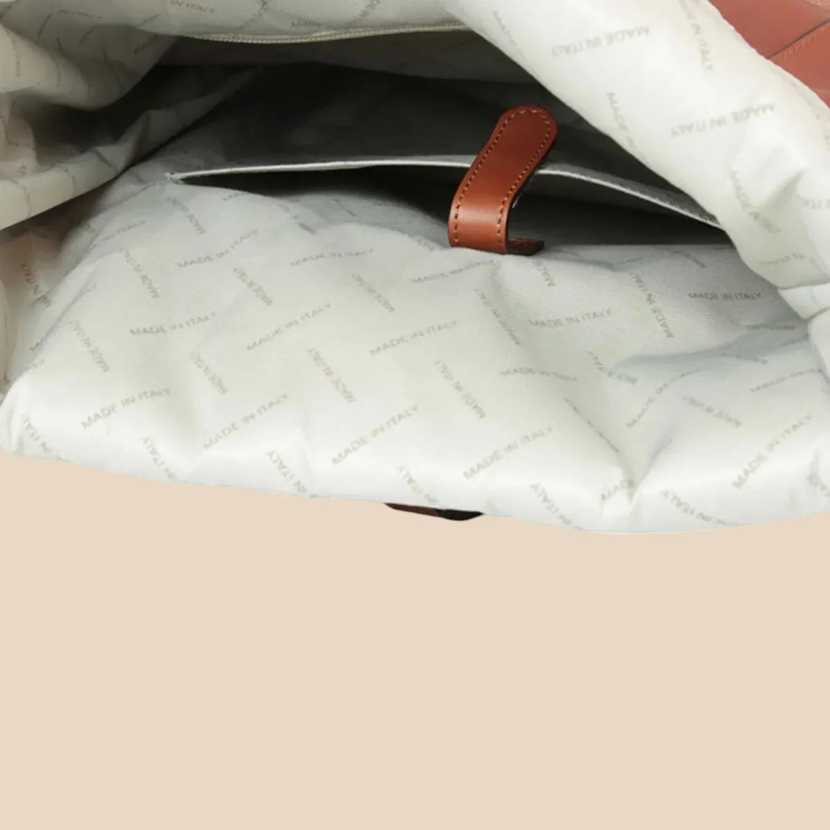 Full-Grain Leather Backpack - Image 9 | Bufalo d'Oro