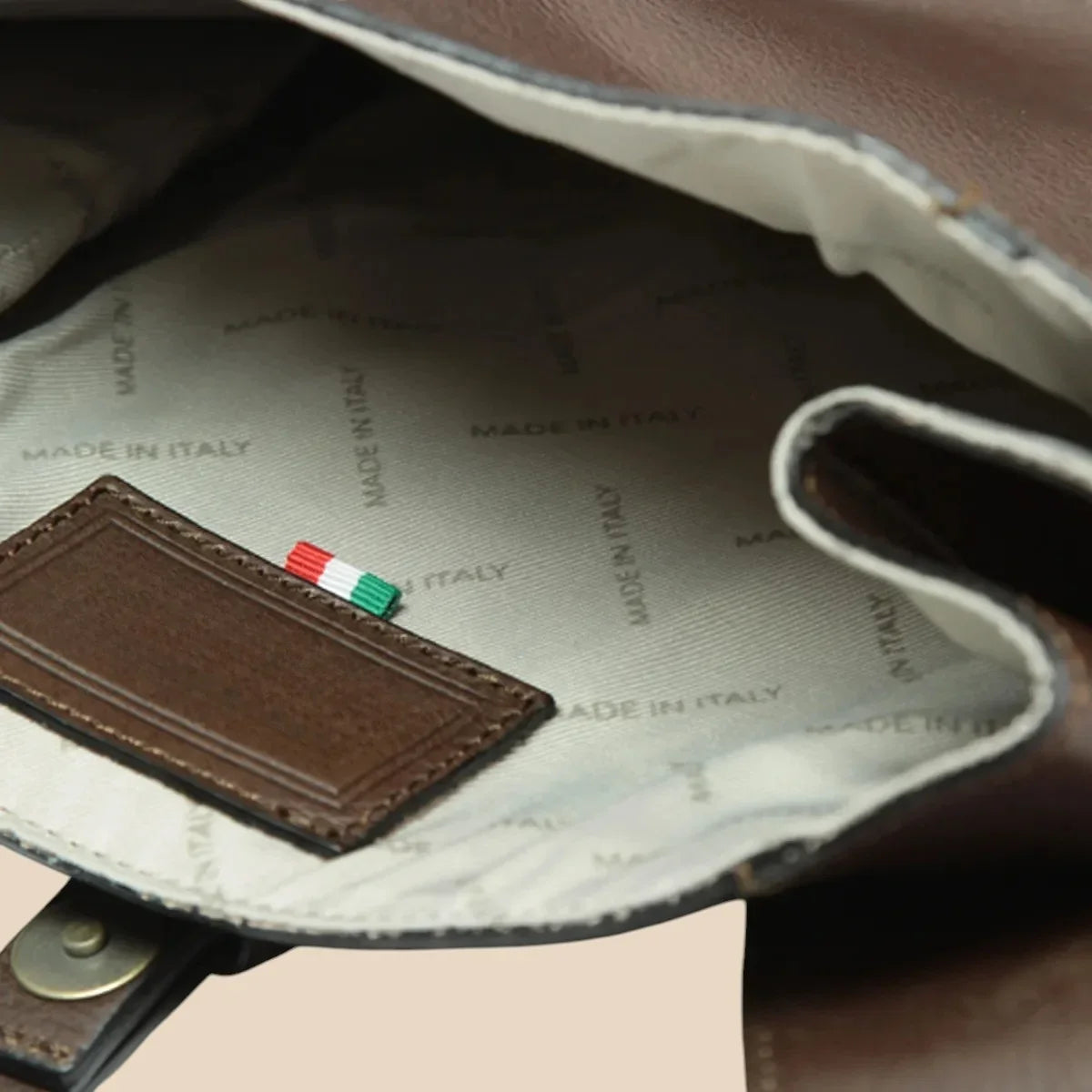 Full-Grain Leather Backpack - Image 23 | Bufalo d'Oro