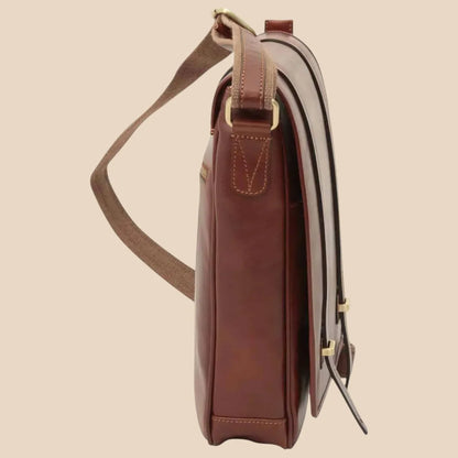 Medium Leather Bag With Double Magnetic Closure - Image 14 | Bufalo d'Oro