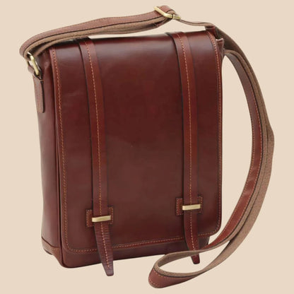 Medium Leather Bag With Double Magnetic Closure - Image 12 | Bufalo d'Oro
