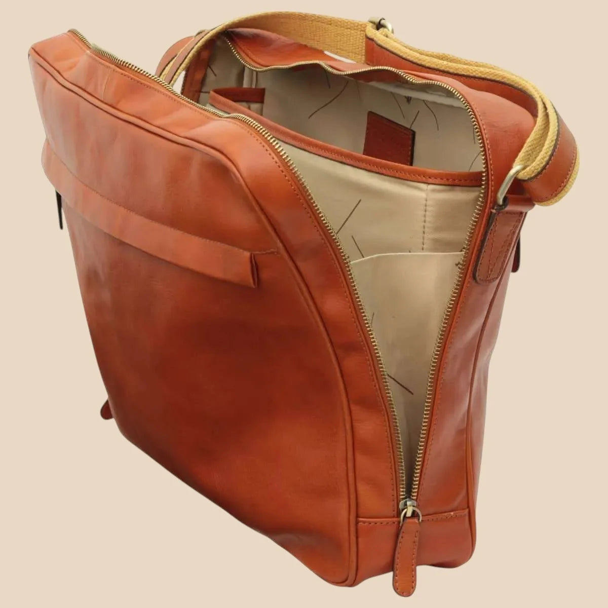 Vachetta Leather Messenger - Image 15 | Bufalo d'Oro