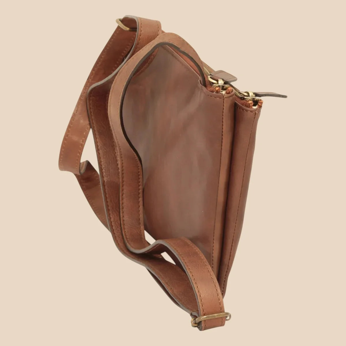 Full-Grain Calfskin Shoulder Bag - Image 13 | Bufalo d'Oro