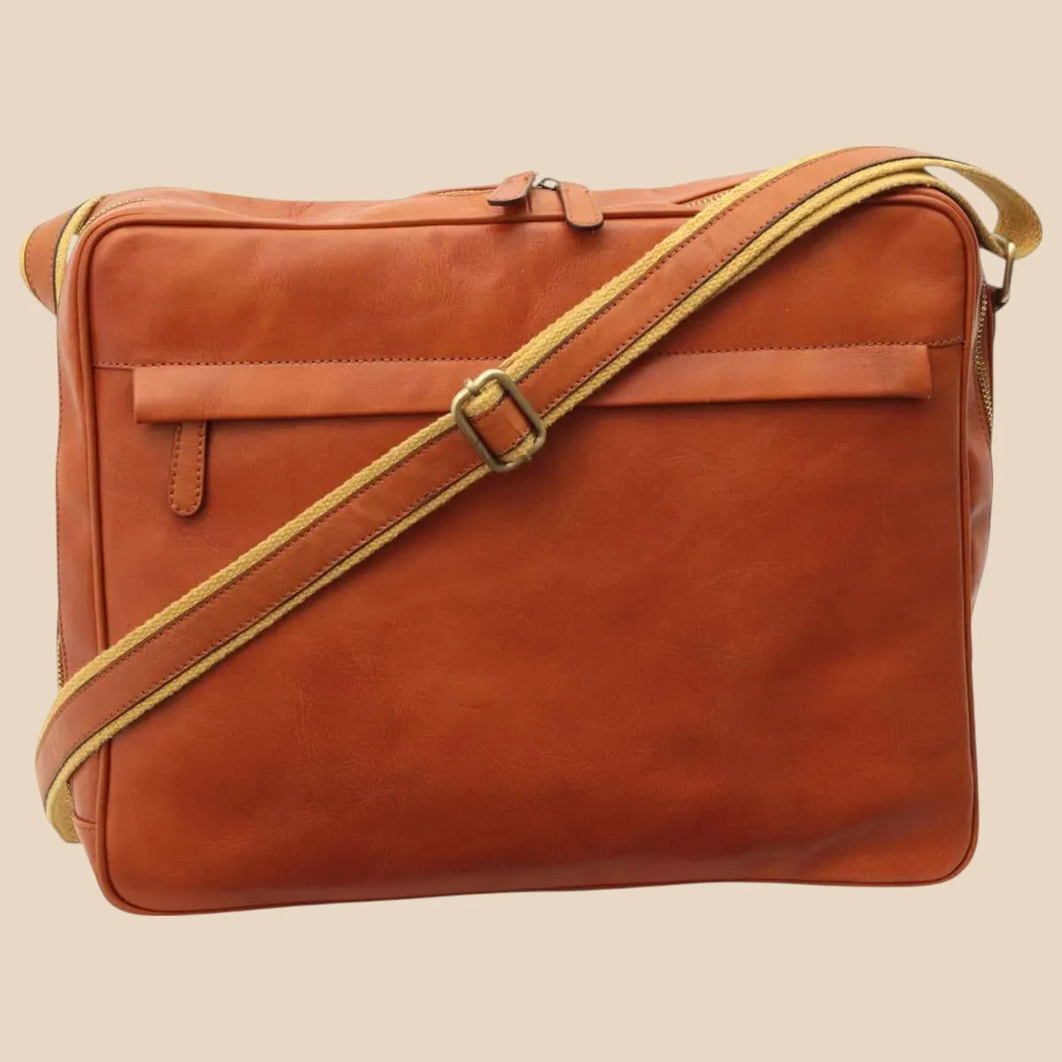 Vachetta Leather Messenger - Image 8 | Bufalo d'Oro