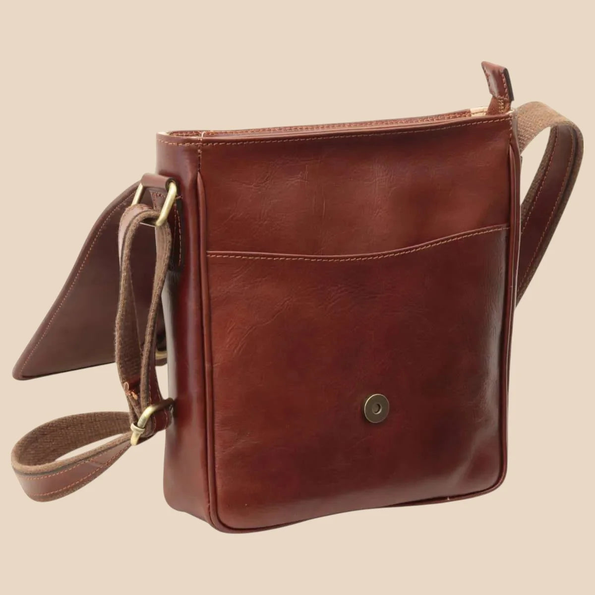 Small Leather Bag With Magnetic Closure - Image 4 | Bufalo d'Oro