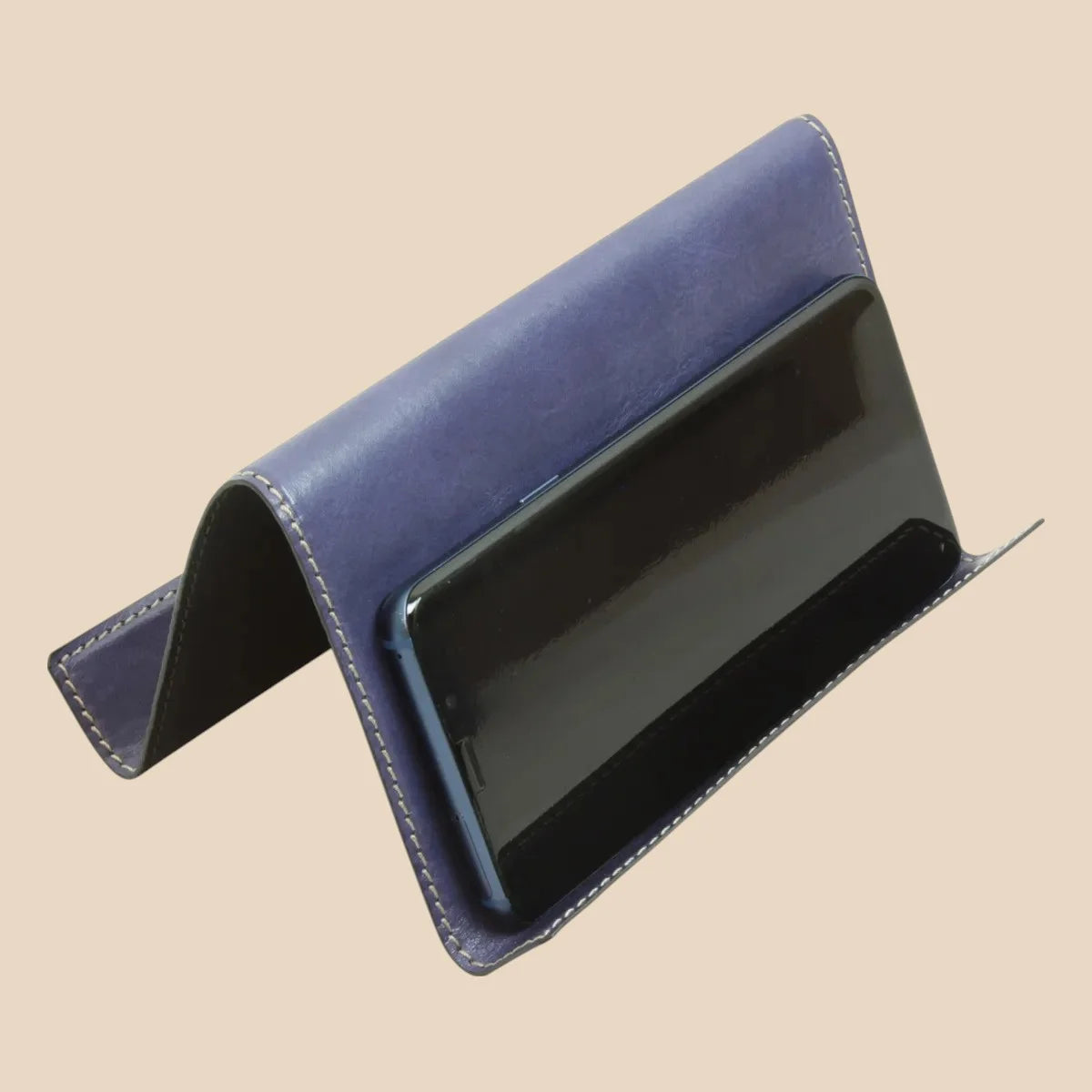 Leather Ipad And Iphone Stand - Image 8 | Bufalo d'Oro