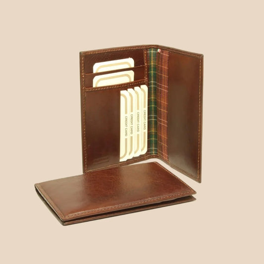 Leather Passport Holder - Image 1 | Bufalo d'Oro