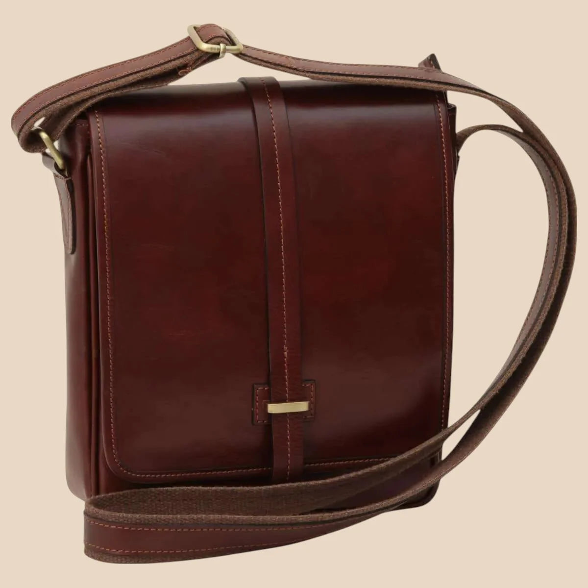 Small Leather Bag With Magnetic Closure - Image 13 | Bufalo d'Oro