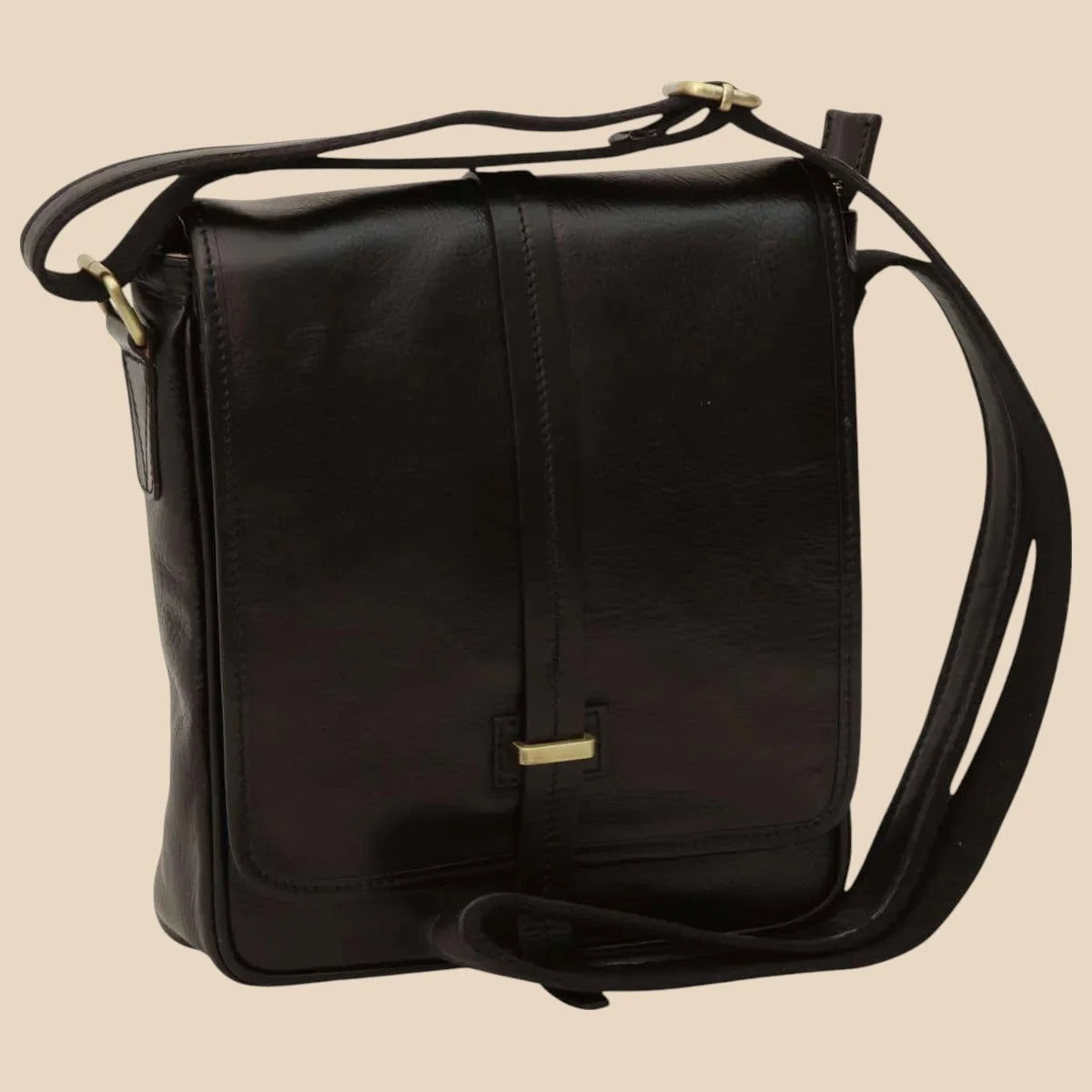 Small Leather Bag With Magnetic Closure - Image 12 | Bufalo d'Oro
