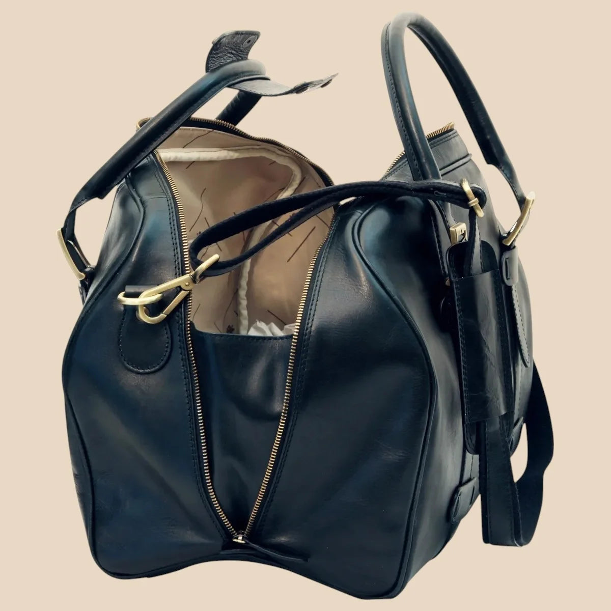 Cowhide Leather Duffel Bag - Image 11 | Bufalo d'Oro