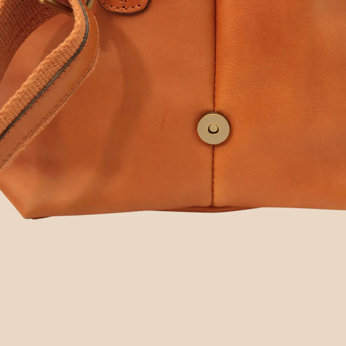 Cowhide Leather Travel Bag - Image 18 | Bufalo d'Oro