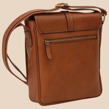 Small Leather Bag With Magnetic Closure - Image 2 | Bufalo d'Oro