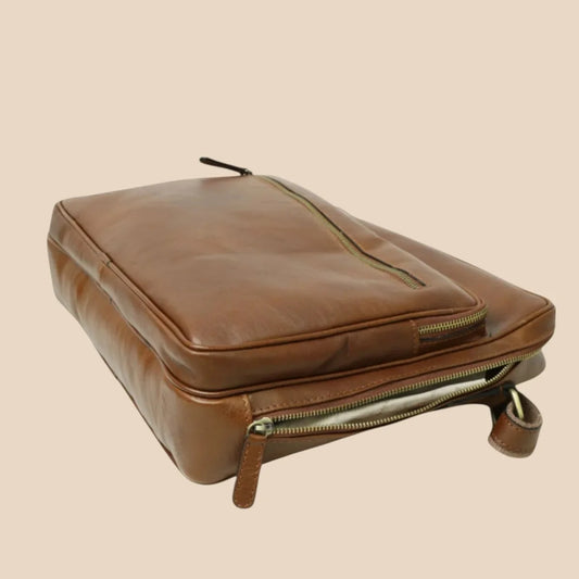 Large Leather Bag With Zip Closures - Image 2 | Bufalo d'Oro